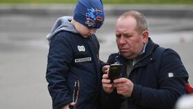 Как установить родительский контроль на телефоне ребенка в Четыре глаза
